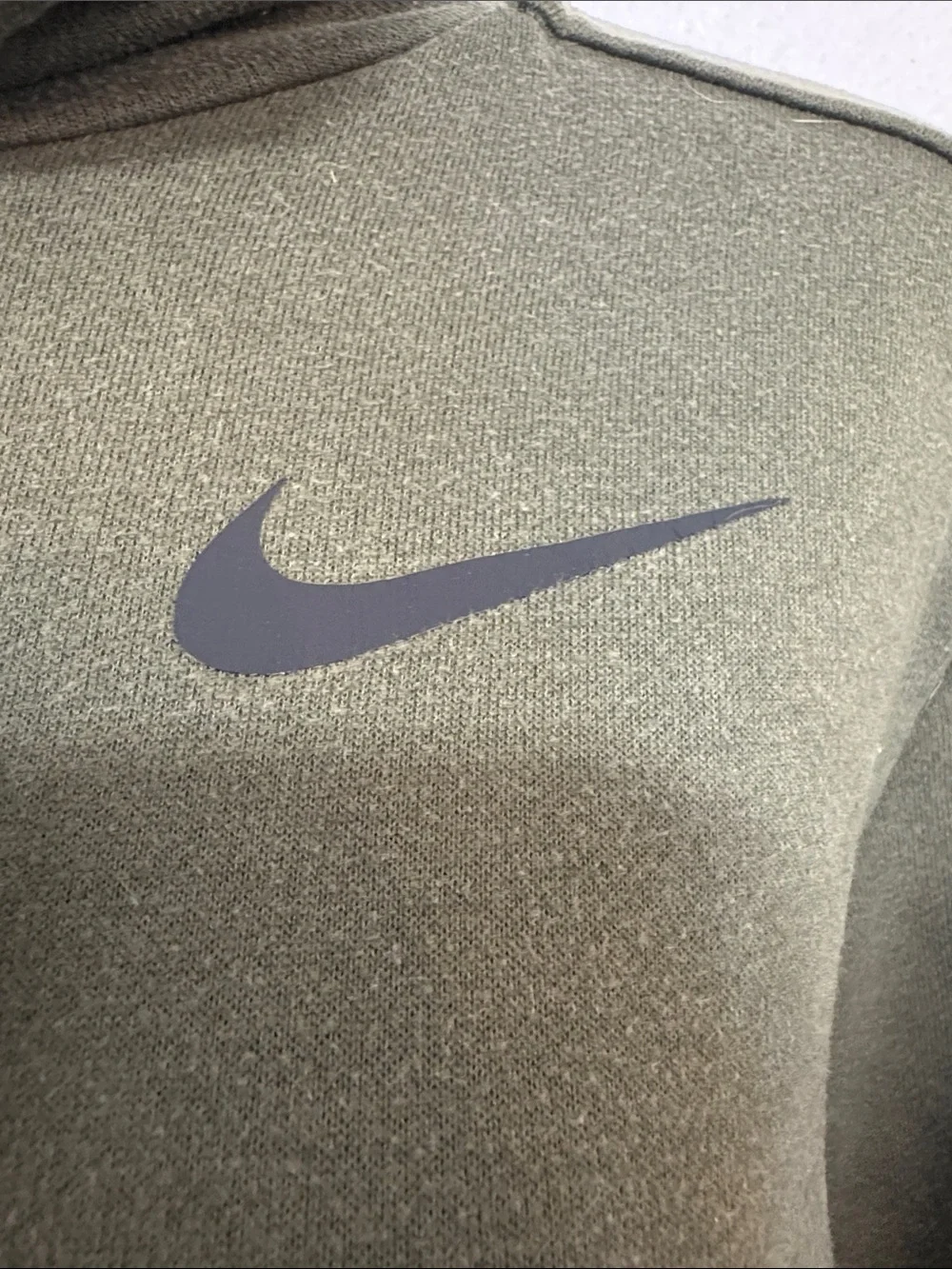 Nike Men's Olive Pullover Hoodie with Black Swoosh Size Medium CJ4321-325 Dr-Fit